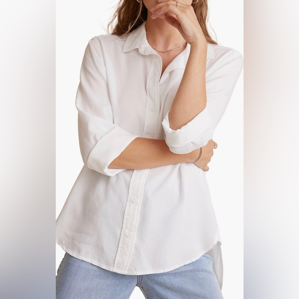 Like NEW Bella Dahl The Shirt Tail Button Down in White- Size XL
